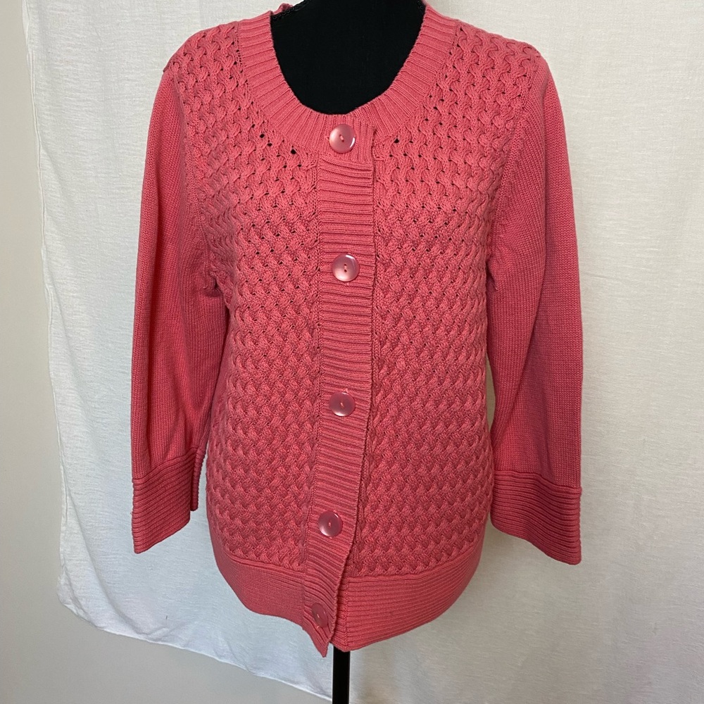 GC. Salmon/Coral color sweater